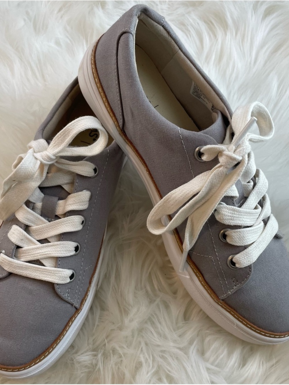 Toms Gray Canvas Sneakers 8.5